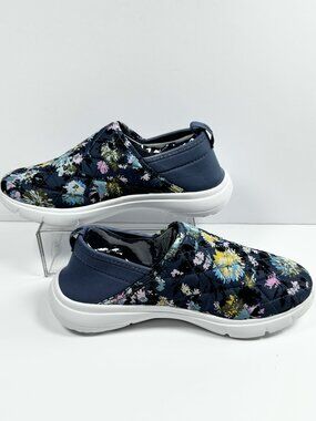 Vera Bradley VB Cloud Slip-on Shoes Blue Floral Women's Size 7 New With Box